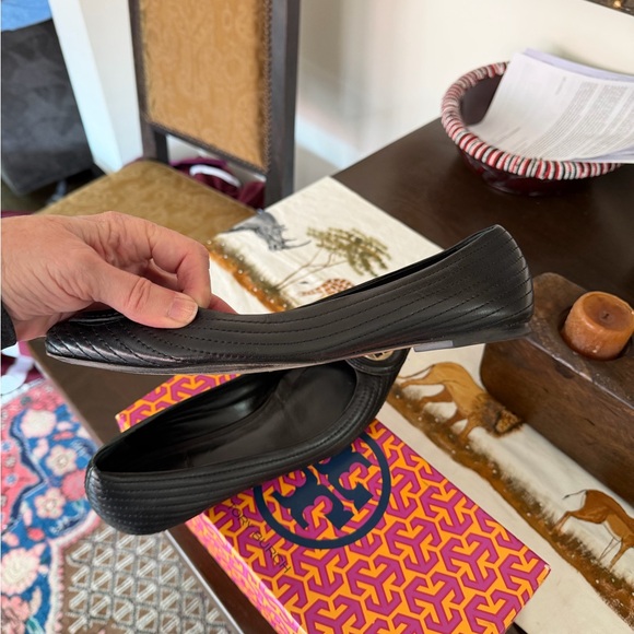 Gorgeous “Tory Burch” Slip on Shoes - Picture 8 of 11